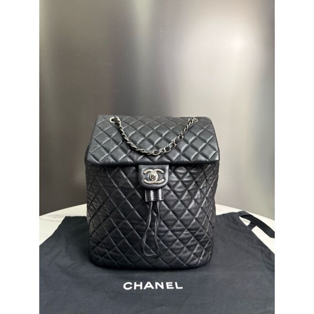 Chanel Women Pre-Loved Bag Very Good Condition